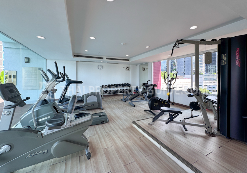 Condominium in Ploenchit 